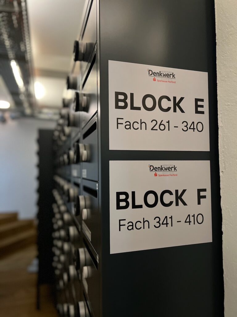 Postfächer Block E und F im Denkwerk Herford für sichere Postverwaltung